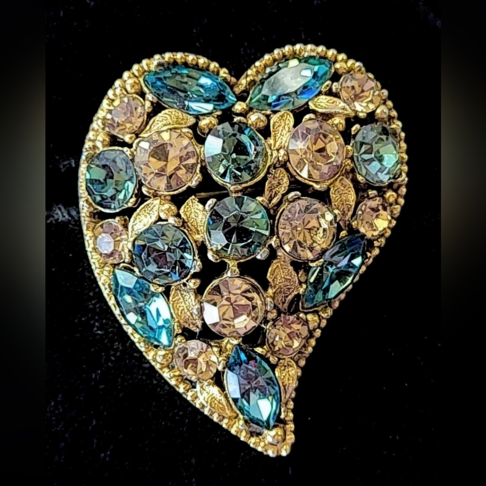 ABSTRACT HEART RHINESTONE PIN BROOCH - TEAL & CHAMPAGNE STONES - Picture 2 of 7